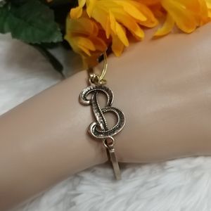 NWT Initial B Antique Gold Bangle Bracelet